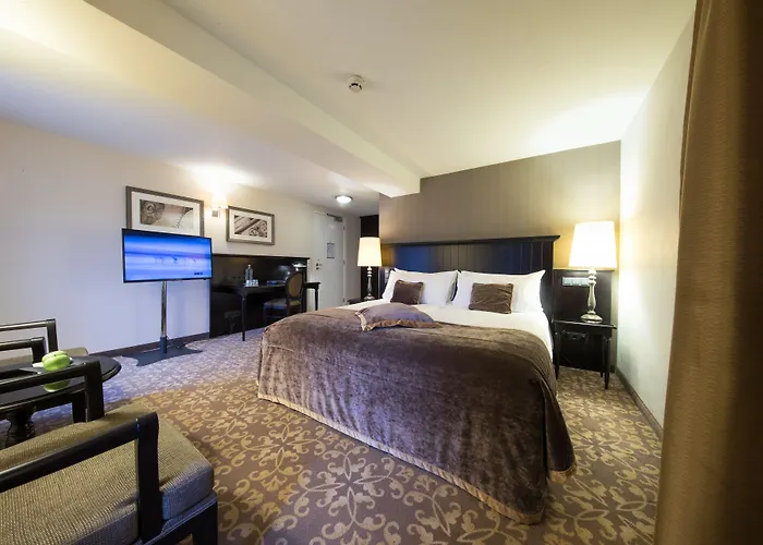 Bilderberg Chateau Holtmuehle 4* Venlo